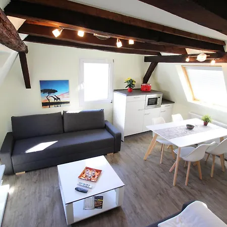 Apartment Rheinblick 5 *