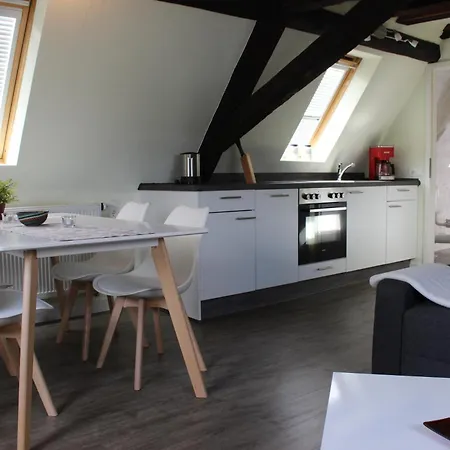 Apartment Rheinblick 5 *